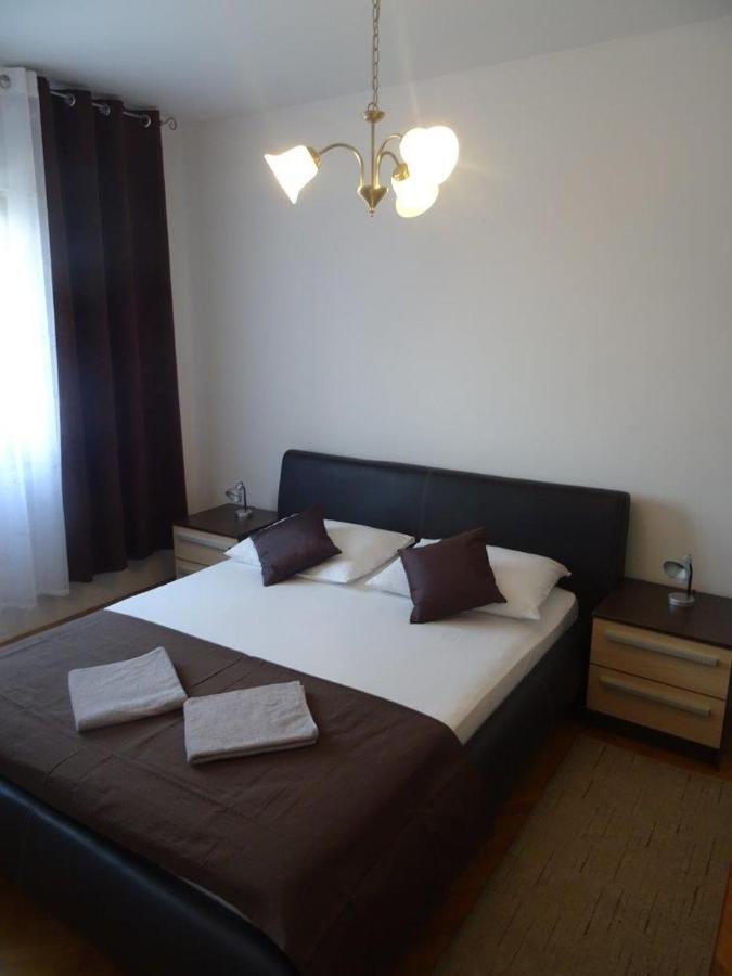 Apartments With A Parking Space Biograd Na Moru, Biograd - 860 Екстериор снимка